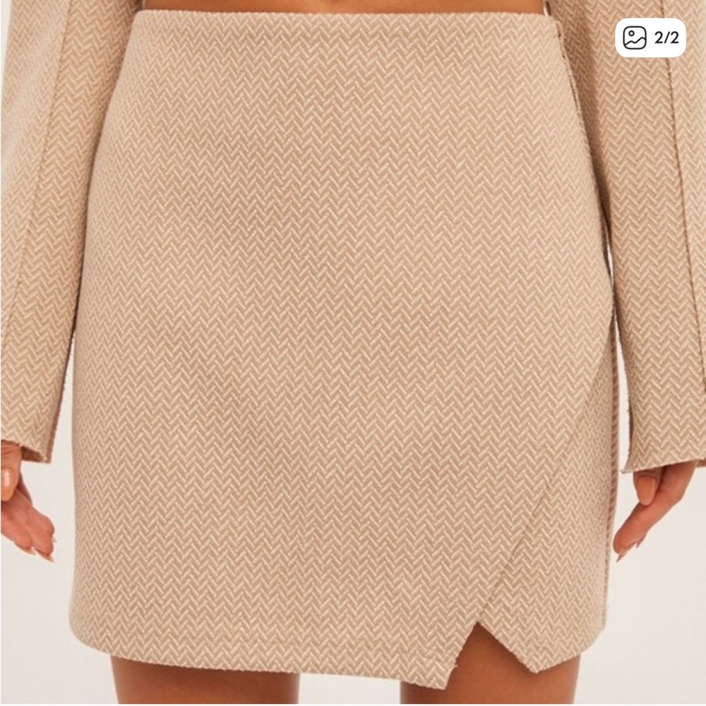 Hem & Thread Beige Chevron Mini Skirt